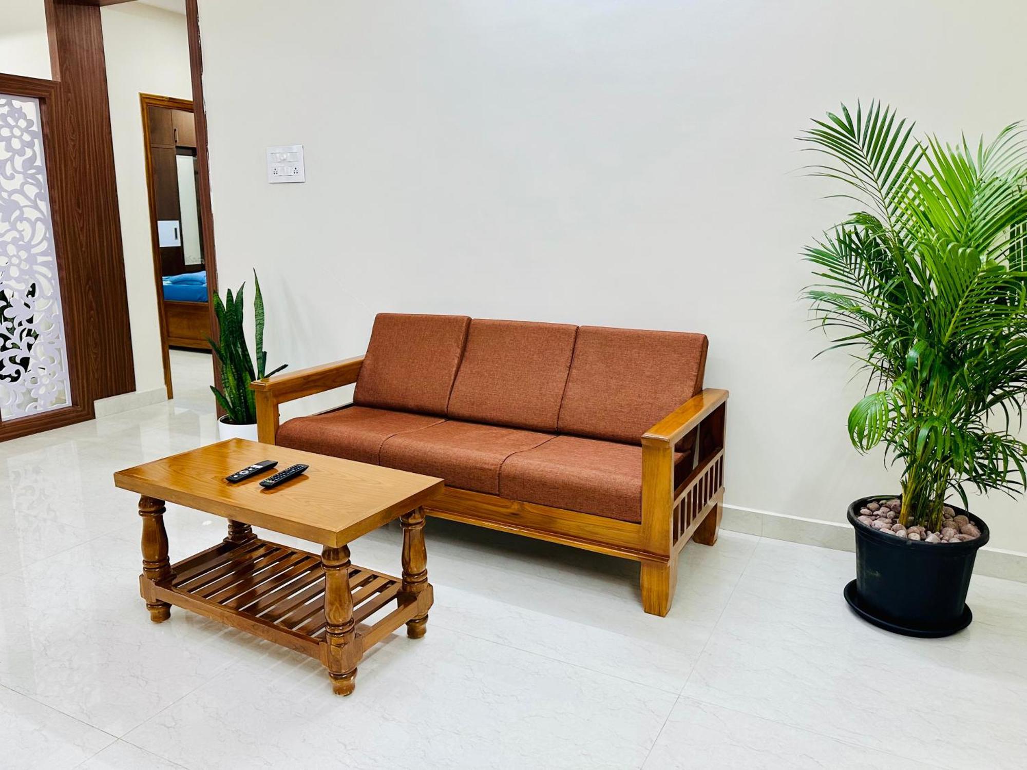 Truelife - 3Bhk Ac Apartments For Large Family - Best Location - Direct Flyover To Alipiri Gate - Walk To Ps4 Veg Restaurant - Modular Kitchen - Super Fast Wifi - Android Tv - 250 Jio Channels - Easy Access To All Temples - Top Service With Lots Of L Tirupati Eksteriør billede