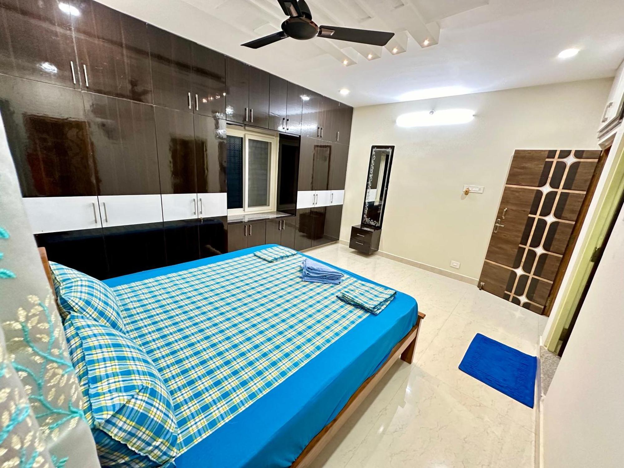 Truelife - 3Bhk Ac Apartments For Large Family - Best Location - Direct Flyover To Alipiri Gate - Walk To Ps4 Veg Restaurant - Modular Kitchen - Super Fast Wifi - Android Tv - 250 Jio Channels - Easy Access To All Temples - Top Service With Lots Of L Tirupati Eksteriør billede